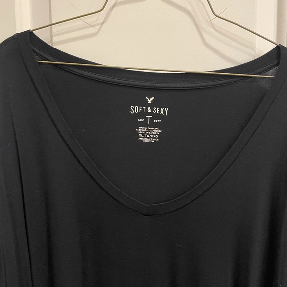 American Eagle Black top - Picture 2 of 4